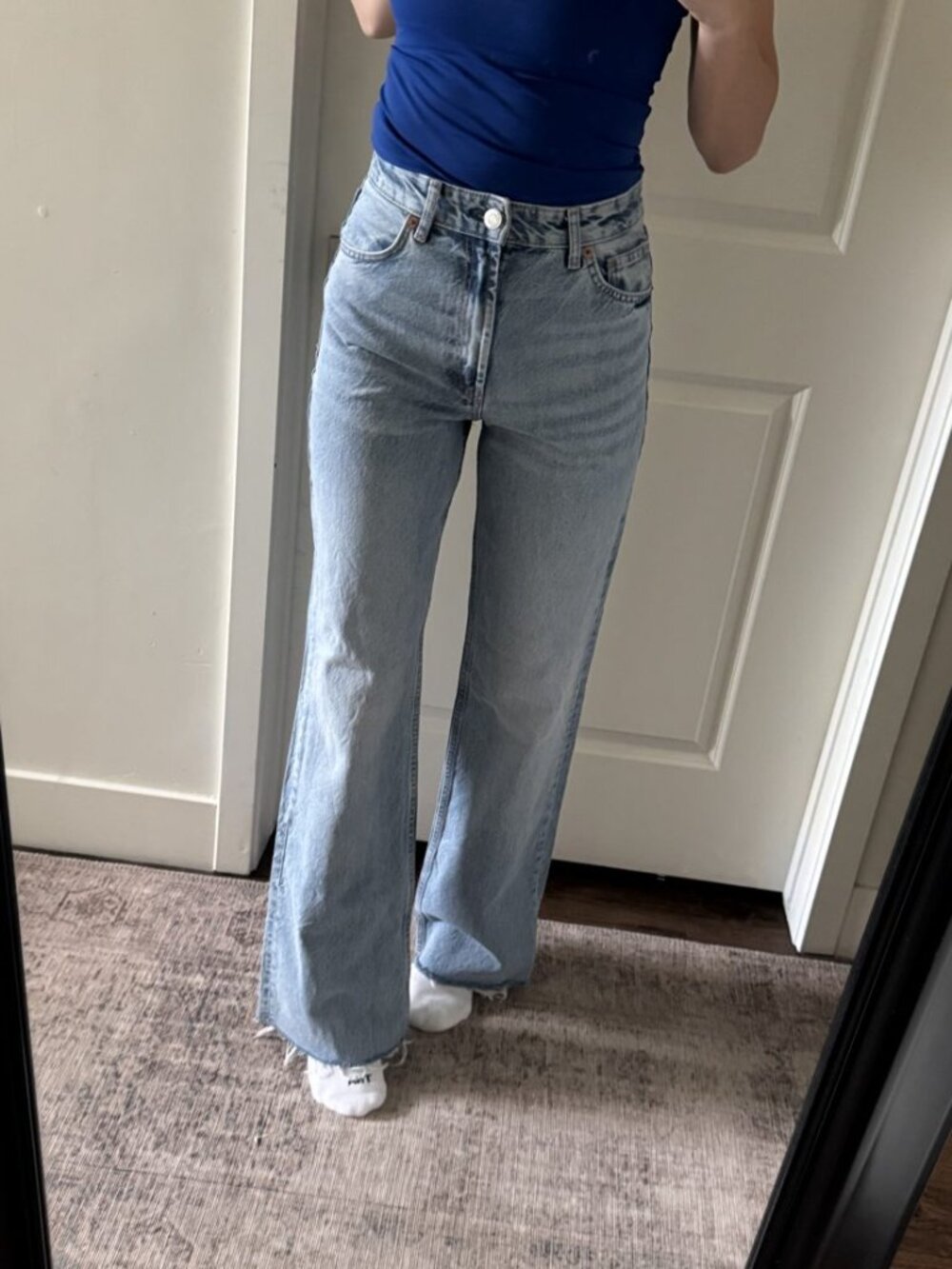 Zara High Rise Straight Wide Leg Jeans Light Wash Raw Hem Sz 4